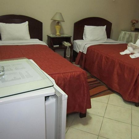 Hotel Suite Plaza Trujillo Exterior foto