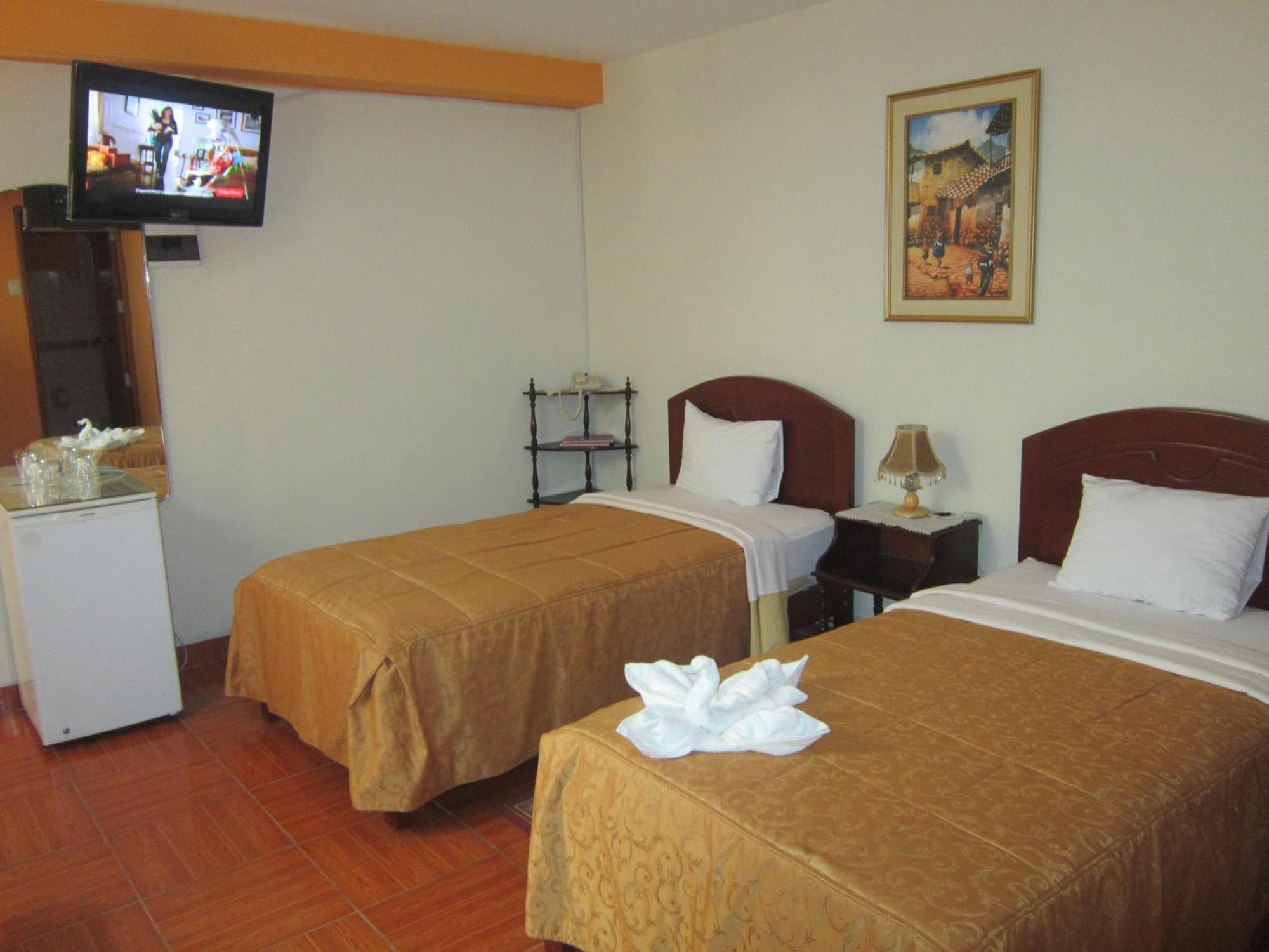 Hotel Suite Plaza Trujillo Exterior foto